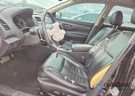 2016 Nissan Altima 2.5 z USA, uszkodzony, nr VIN 1N4AL3AP9GC127367